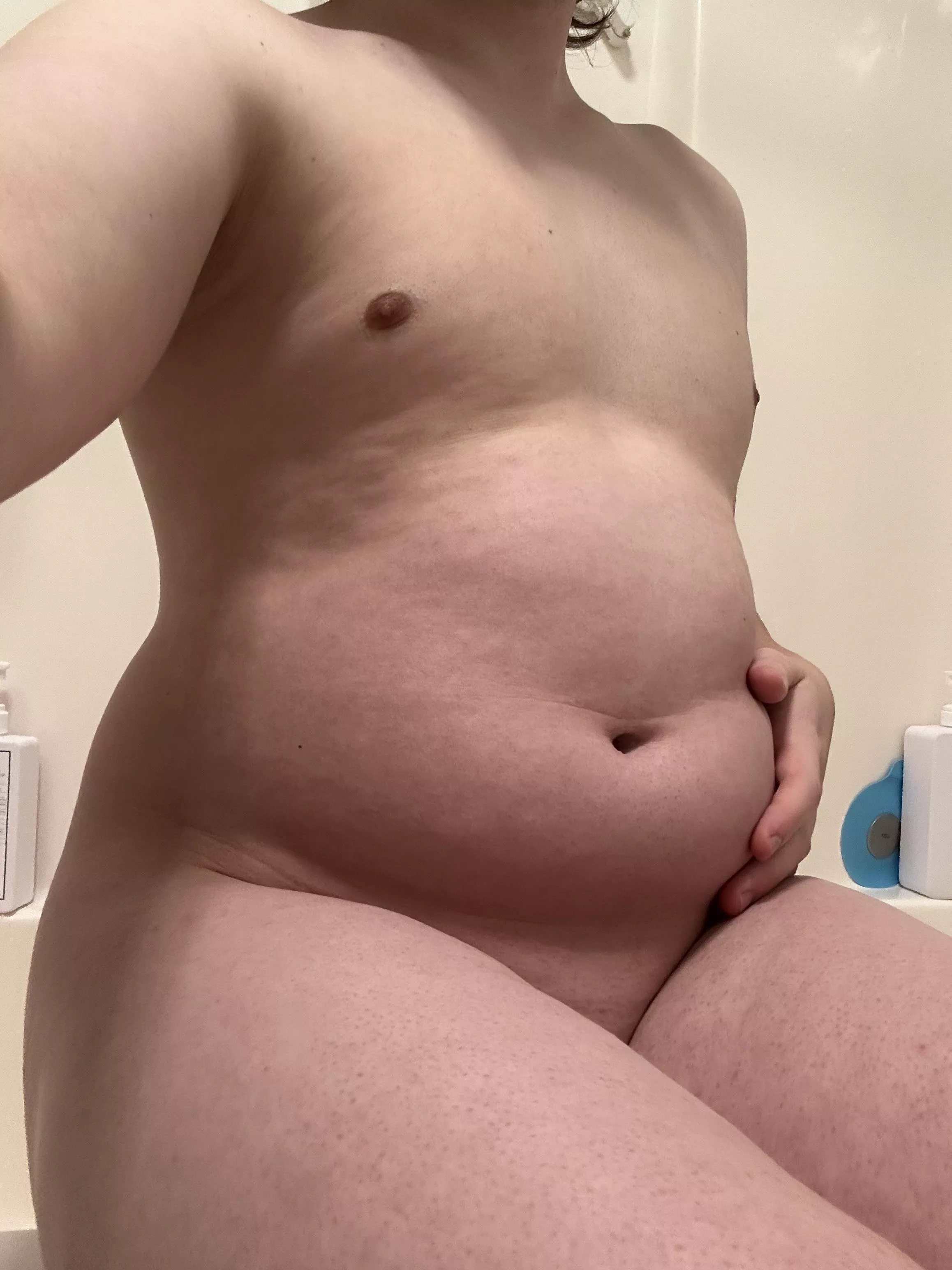 I can’t get over how soft my hips are getting!!