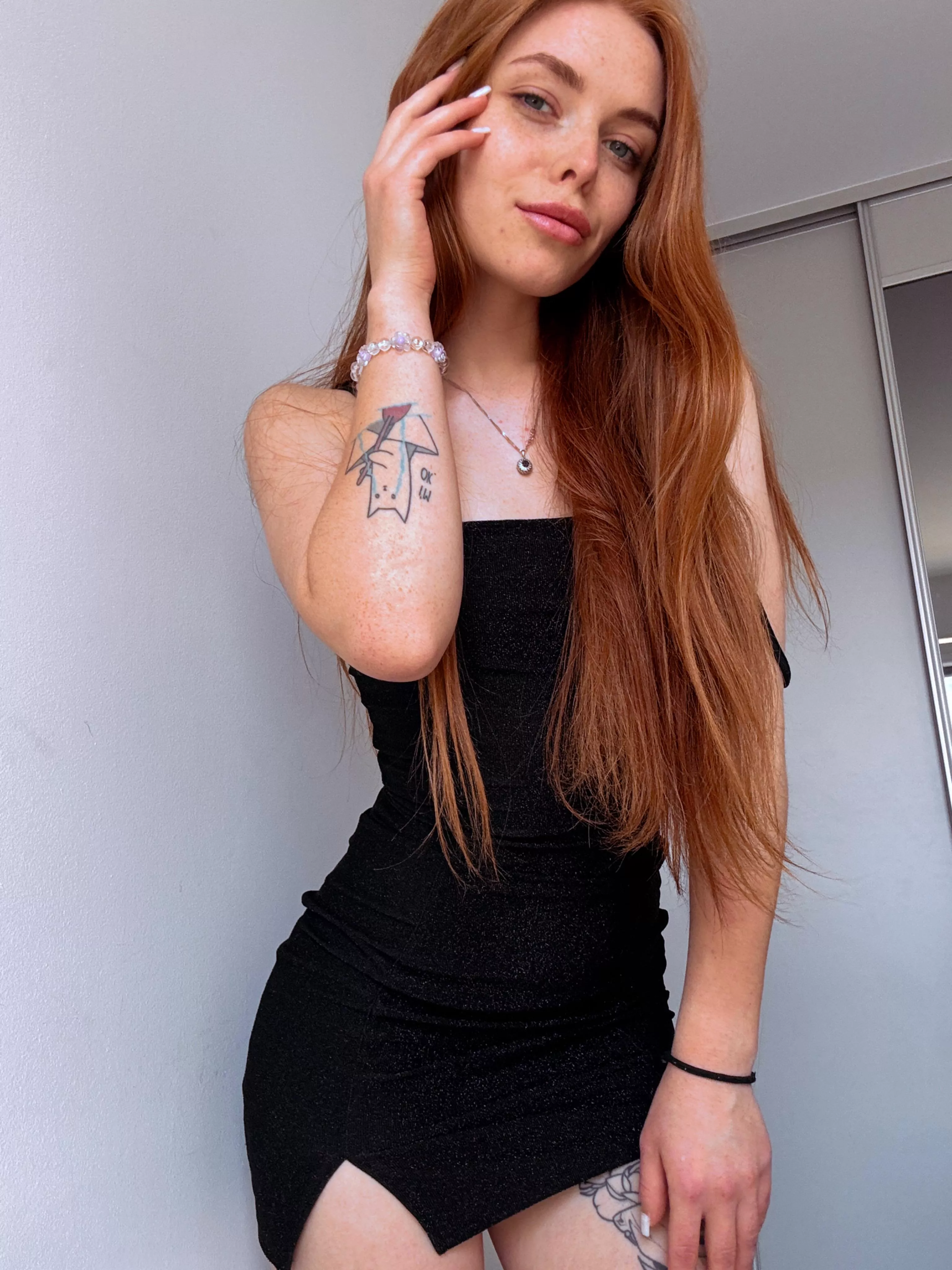 I look even skinnier in this dress