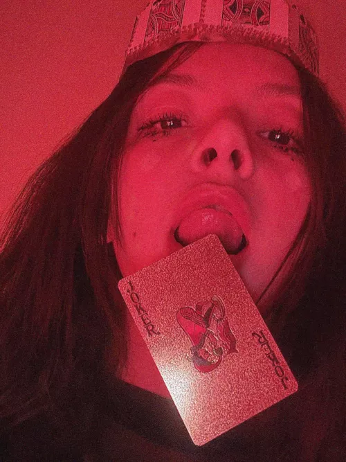 I might look like a queen, but I can be your wild card