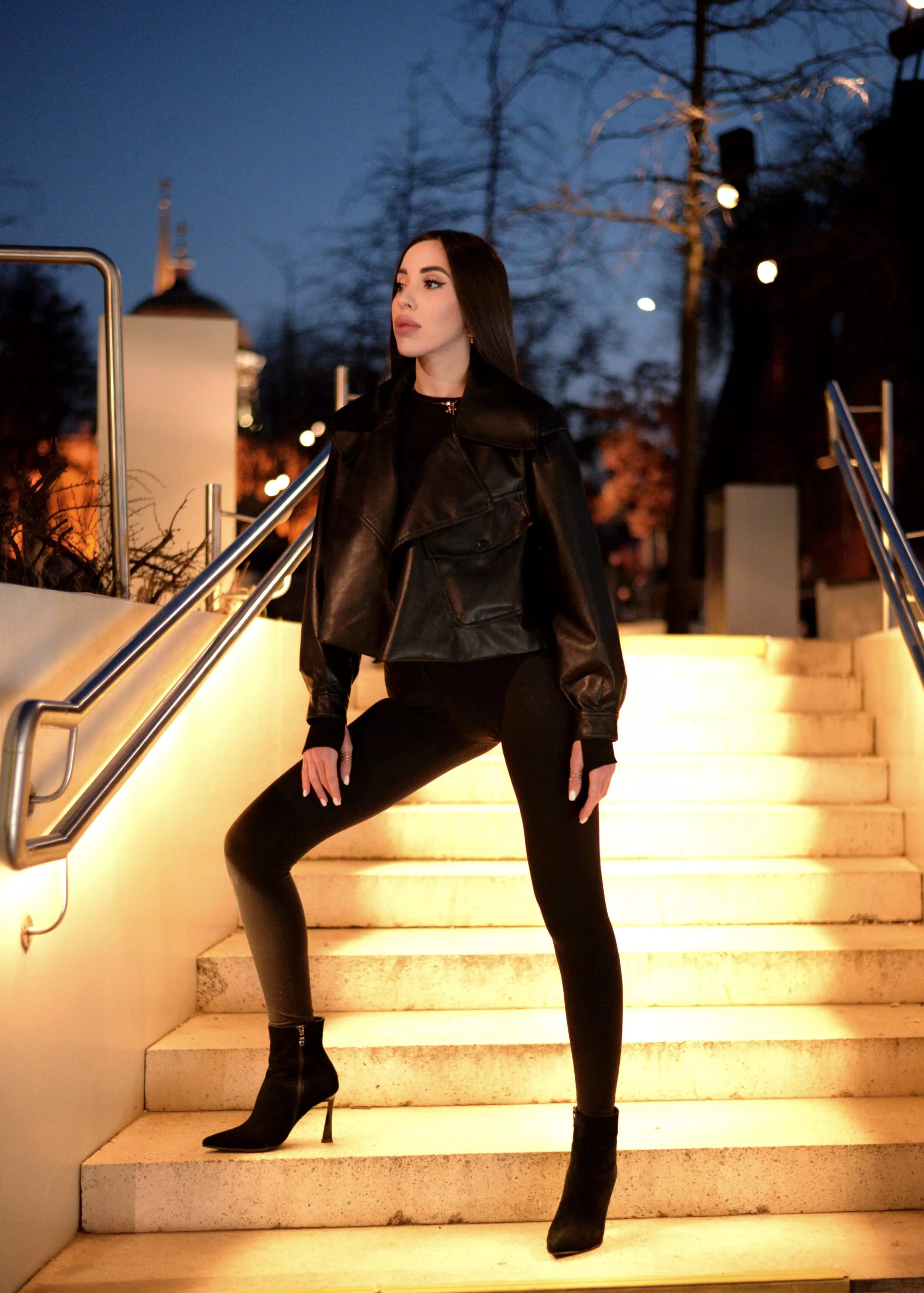 I want you to take me to the edge and create a mind-blowing mess on my body