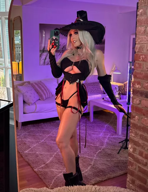 It's almost HALLOWEEEEEEEEN!