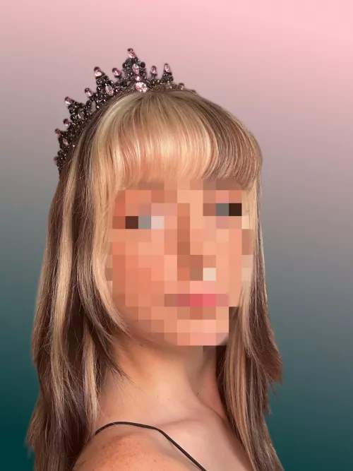 It’s Majesty Wiinie’s Birthday Today. Fall To Your Knees. 🧎🏻‍♂️‍➡️🙏🏻