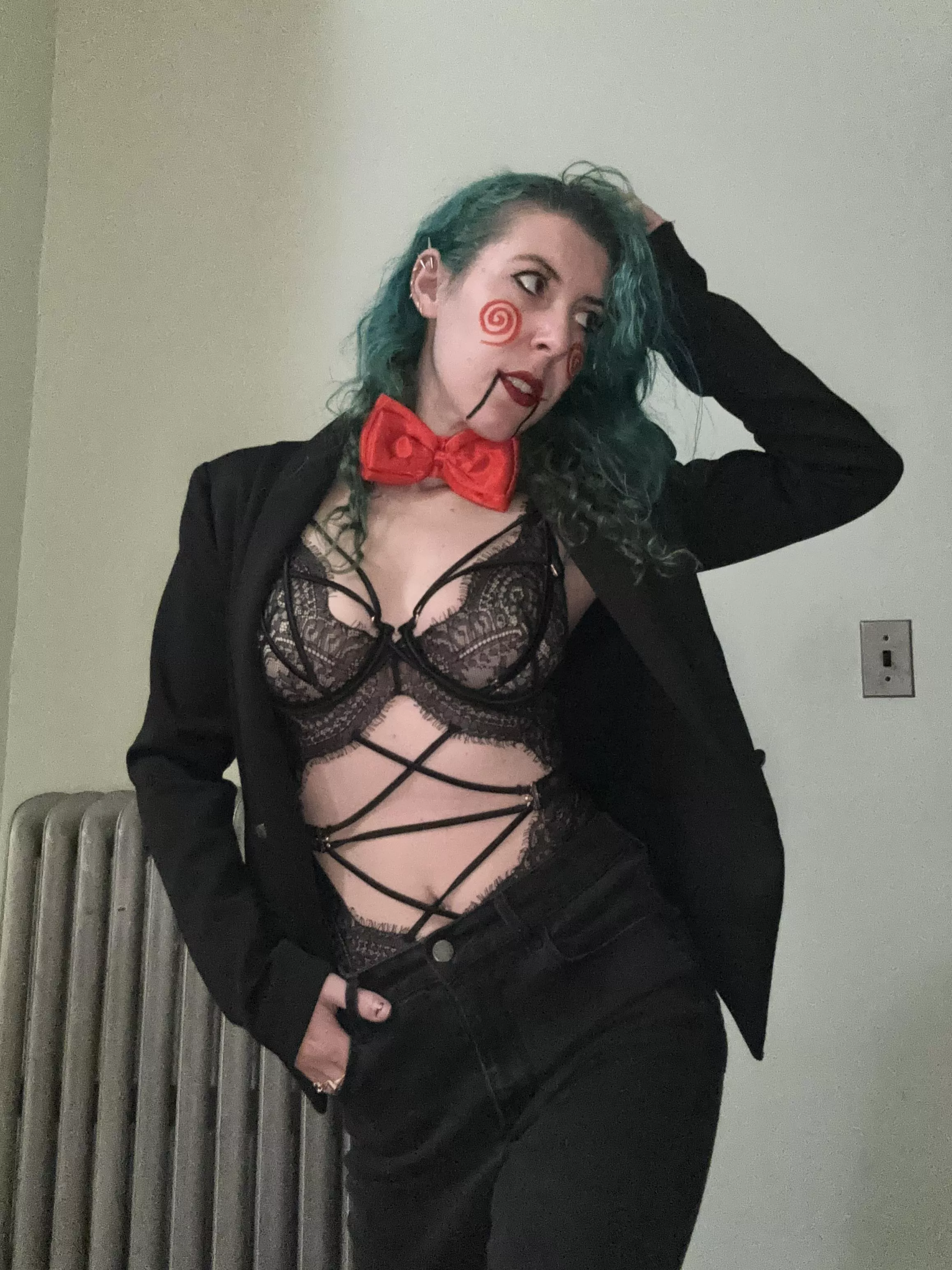 Jigsaw in lingerie 