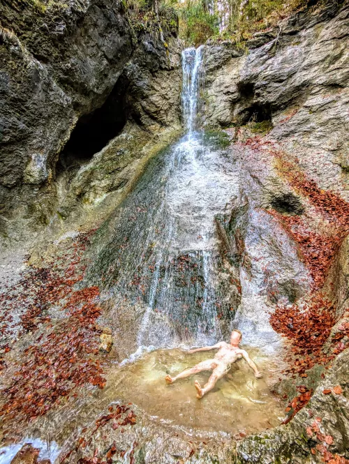 Leaves are falling, but it's not too cold yet!