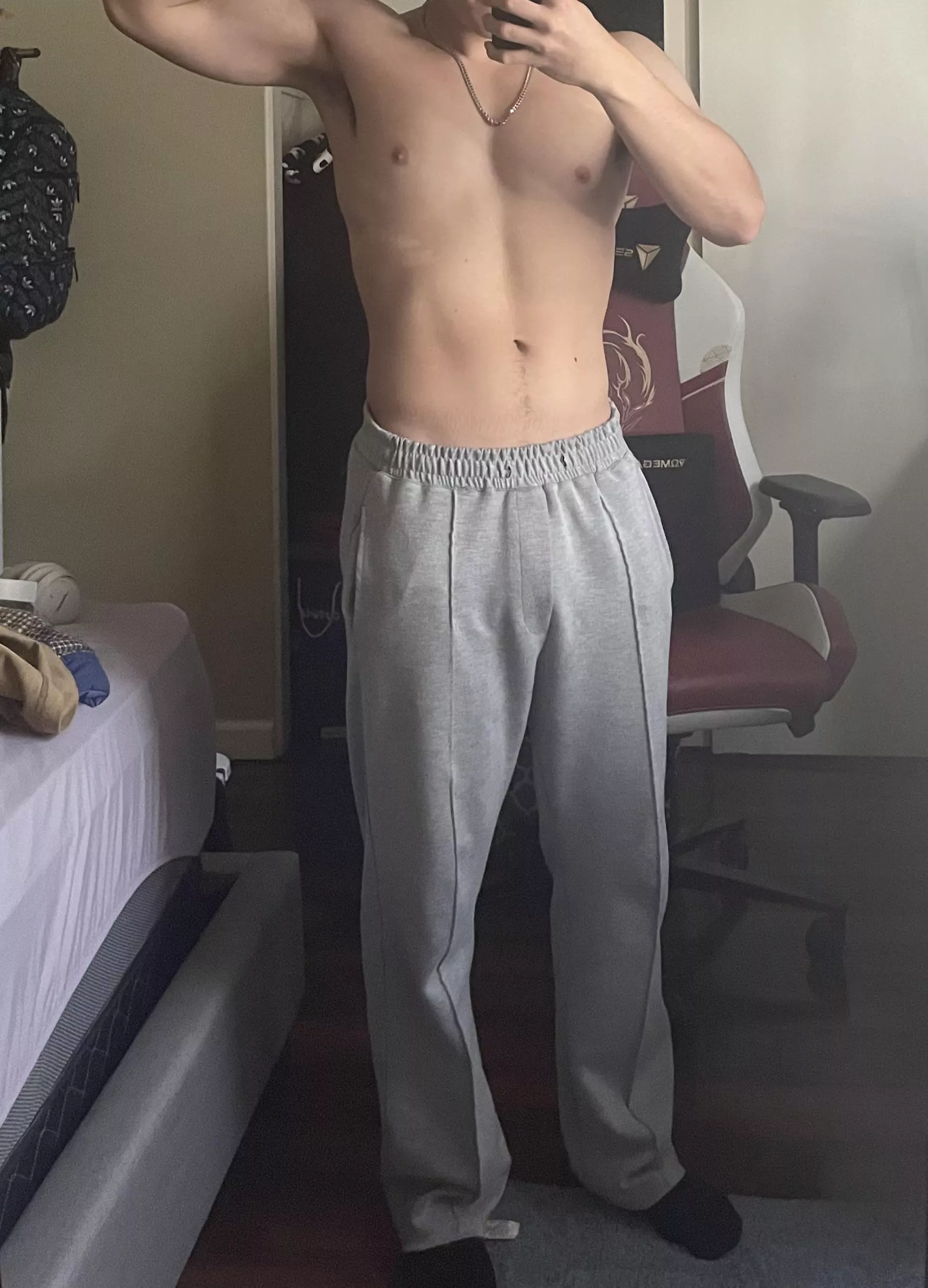 Looking for LA wedgie meetups dm me 