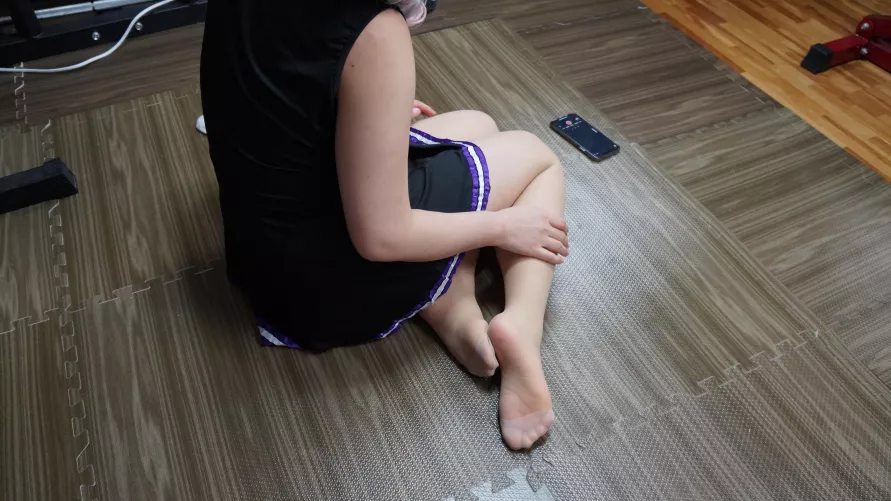 Lovely View of the Nylon Toes!