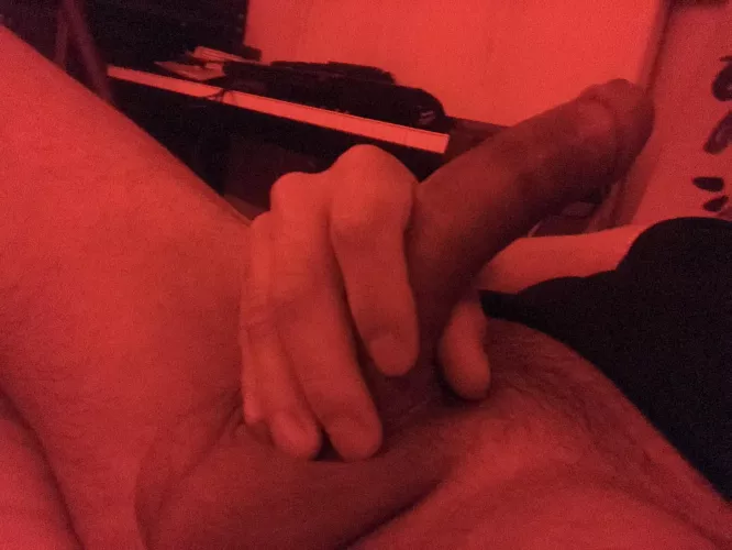 M35. Looking for hotwife or MILF dtf