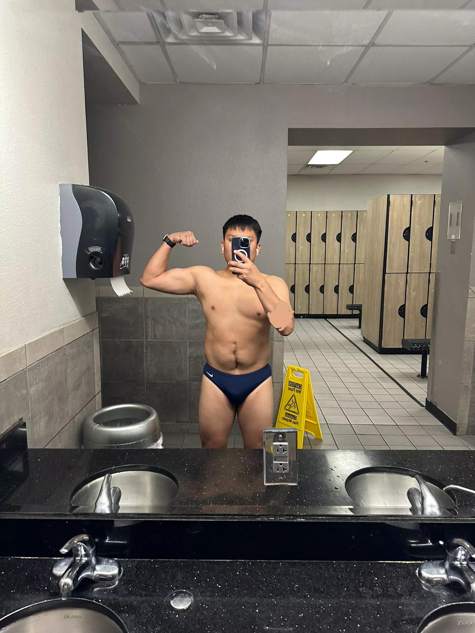 Maybe it’s time to get more speedos (26)