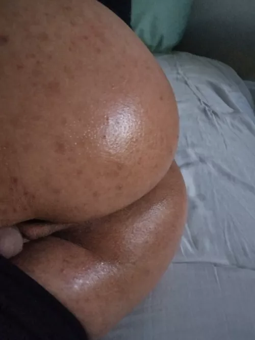 Need some 🍆 to snuggle on