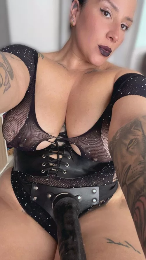 One question and answer honestly, if on the first date I tell you that I want to fuck your ass, what would you say?