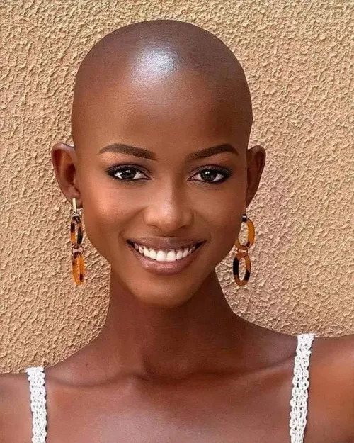 Tell me you don't just love her whole face.