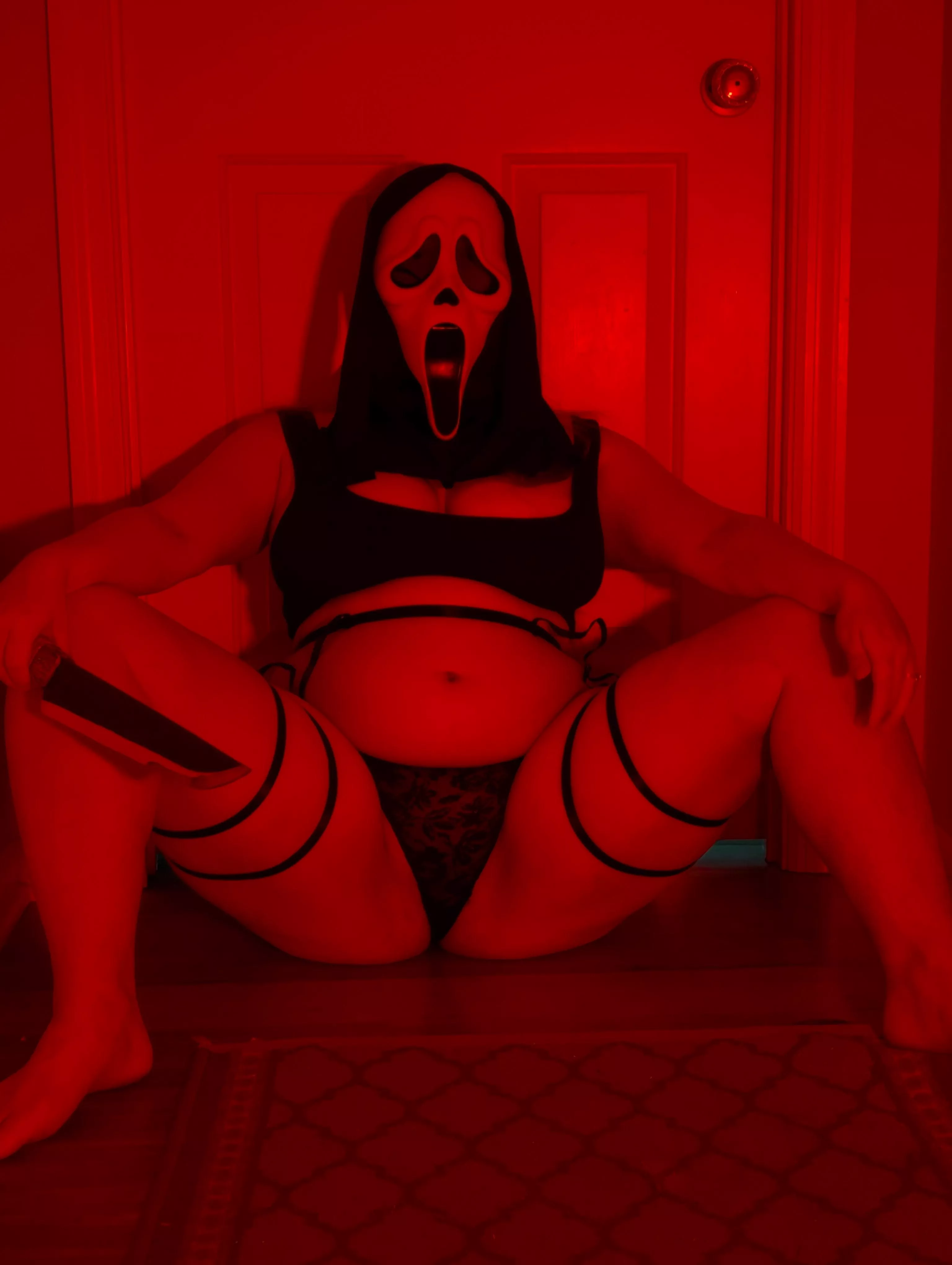 Them: Thicc Ghostface isn't real 