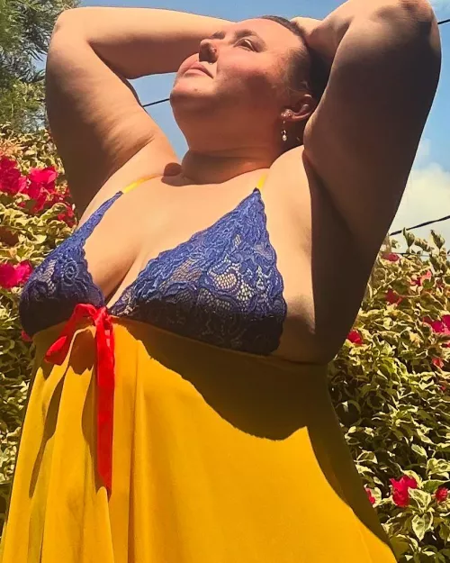 Wanna come get some vitamin D with me ? 