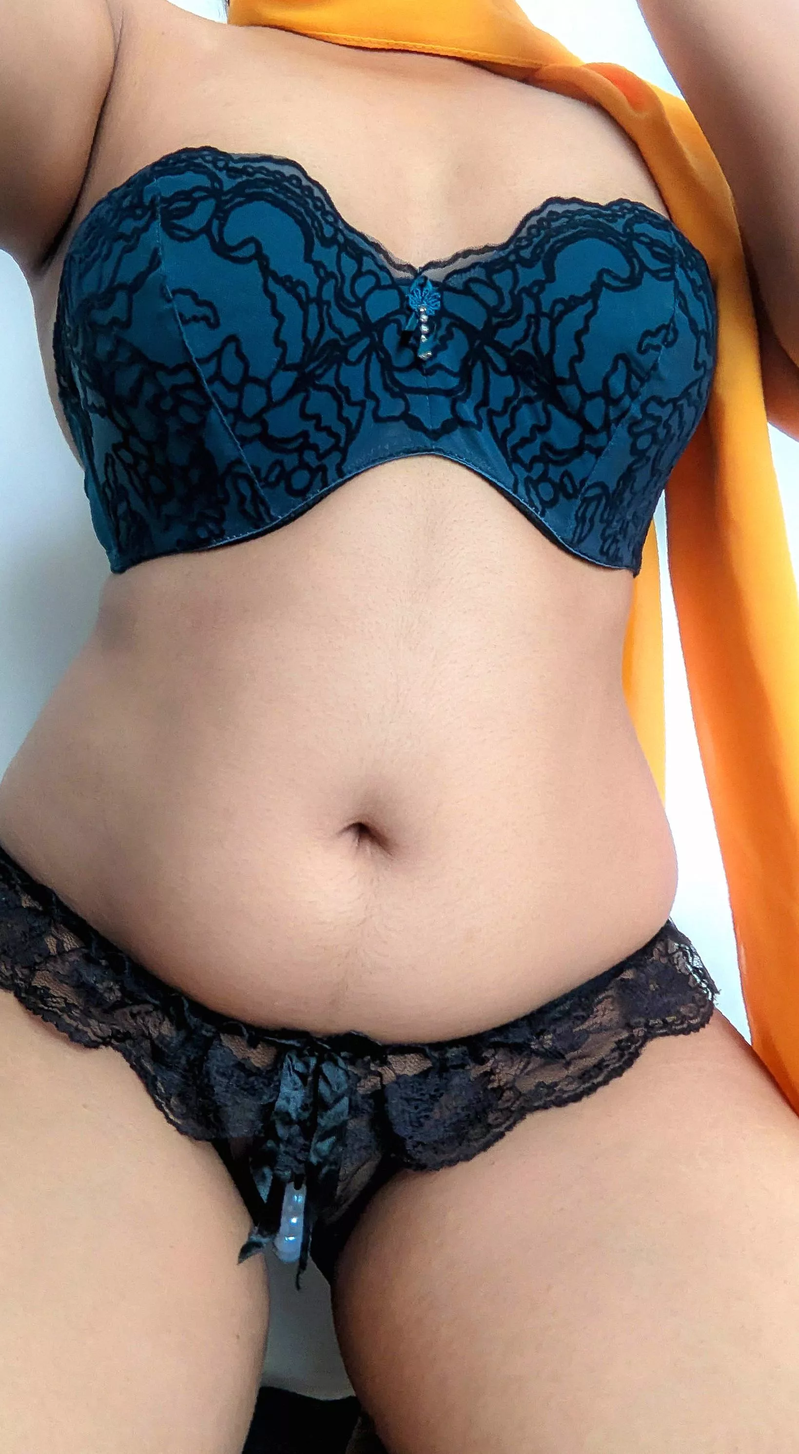 Was soll weg BH oder Slip?