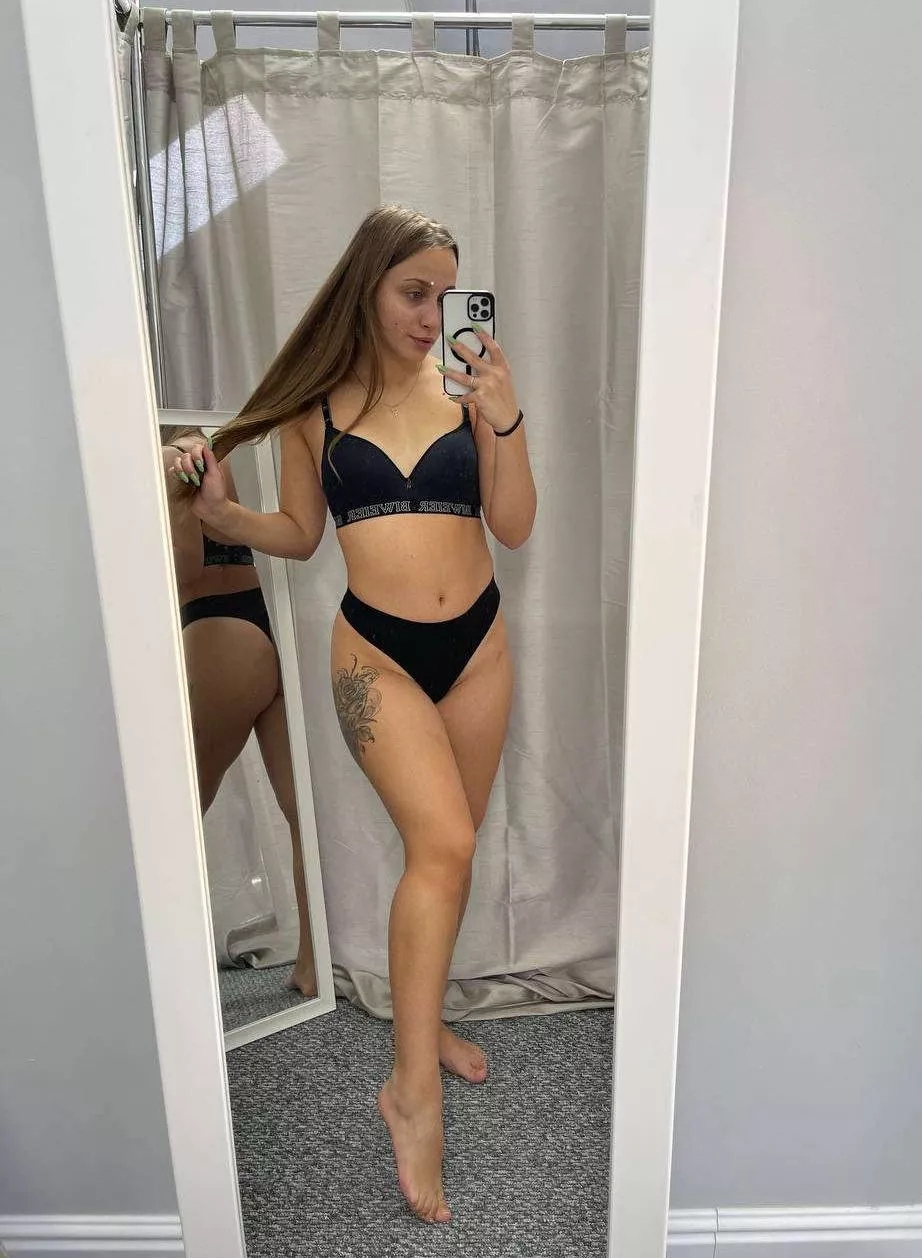 Your babygirl is ready to take ff her lingerie for u