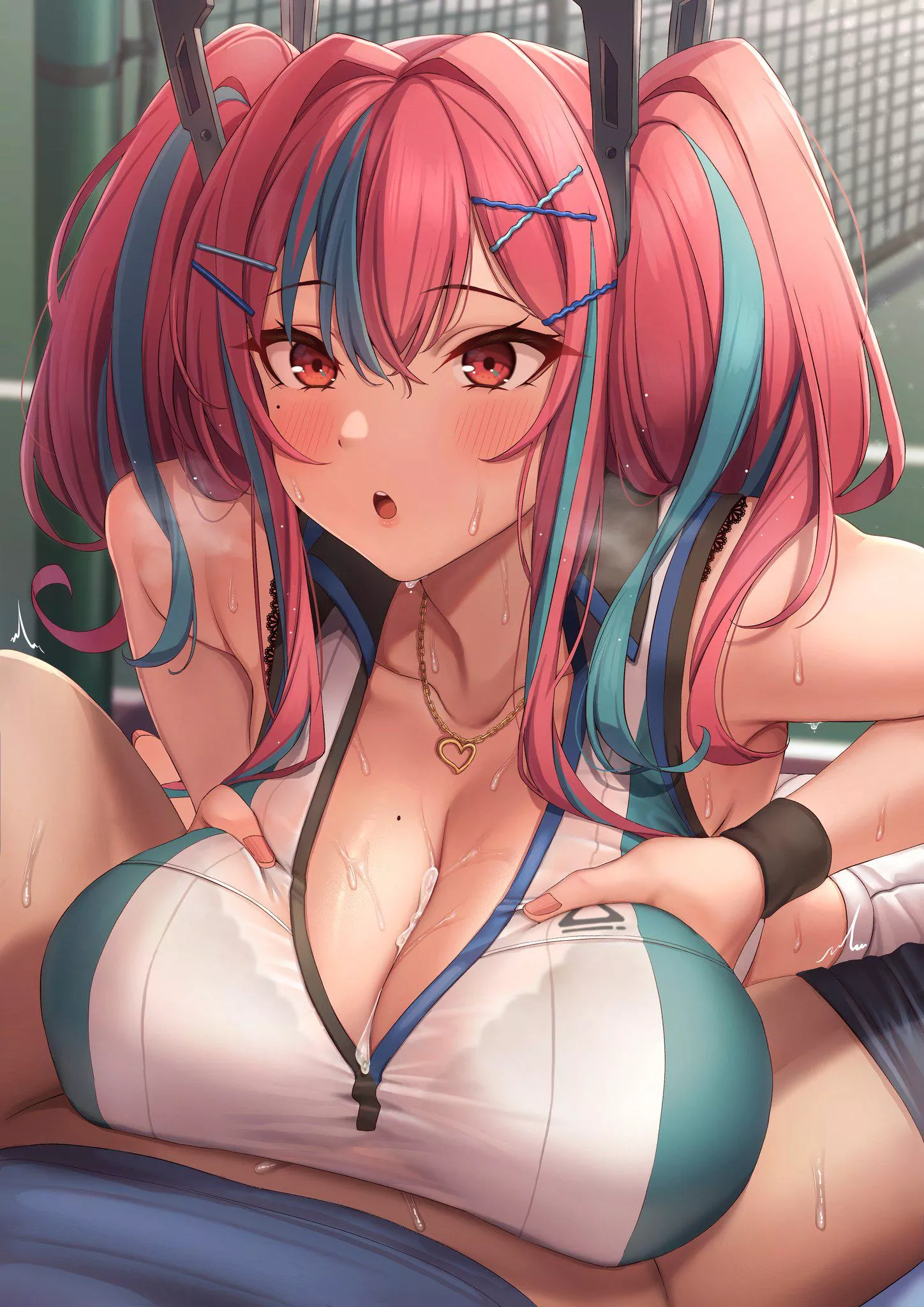 Bremerton giving a paizuri 