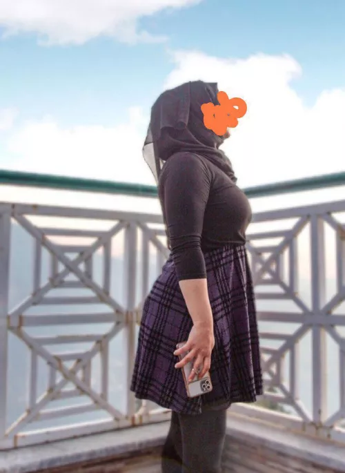 Comments on this slut 