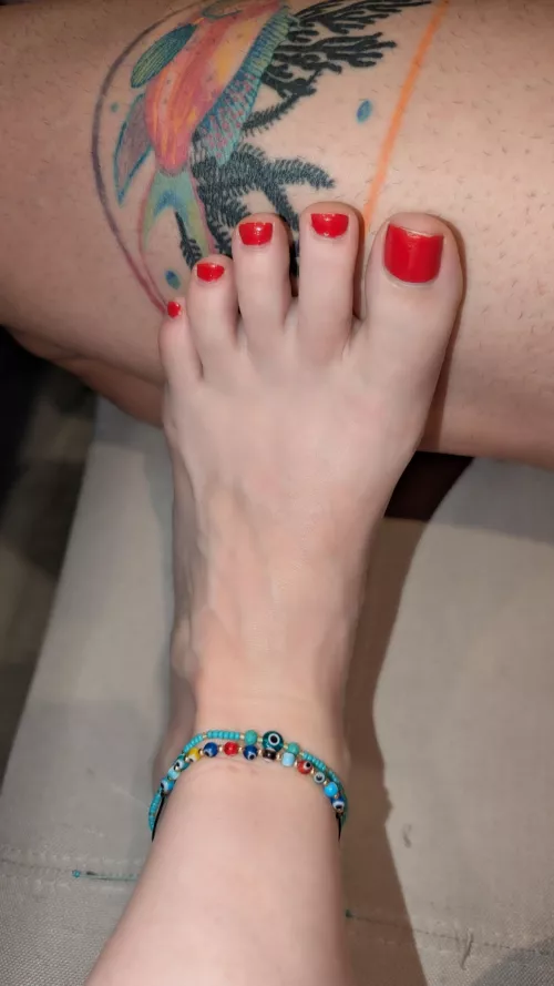Do you like my toes?