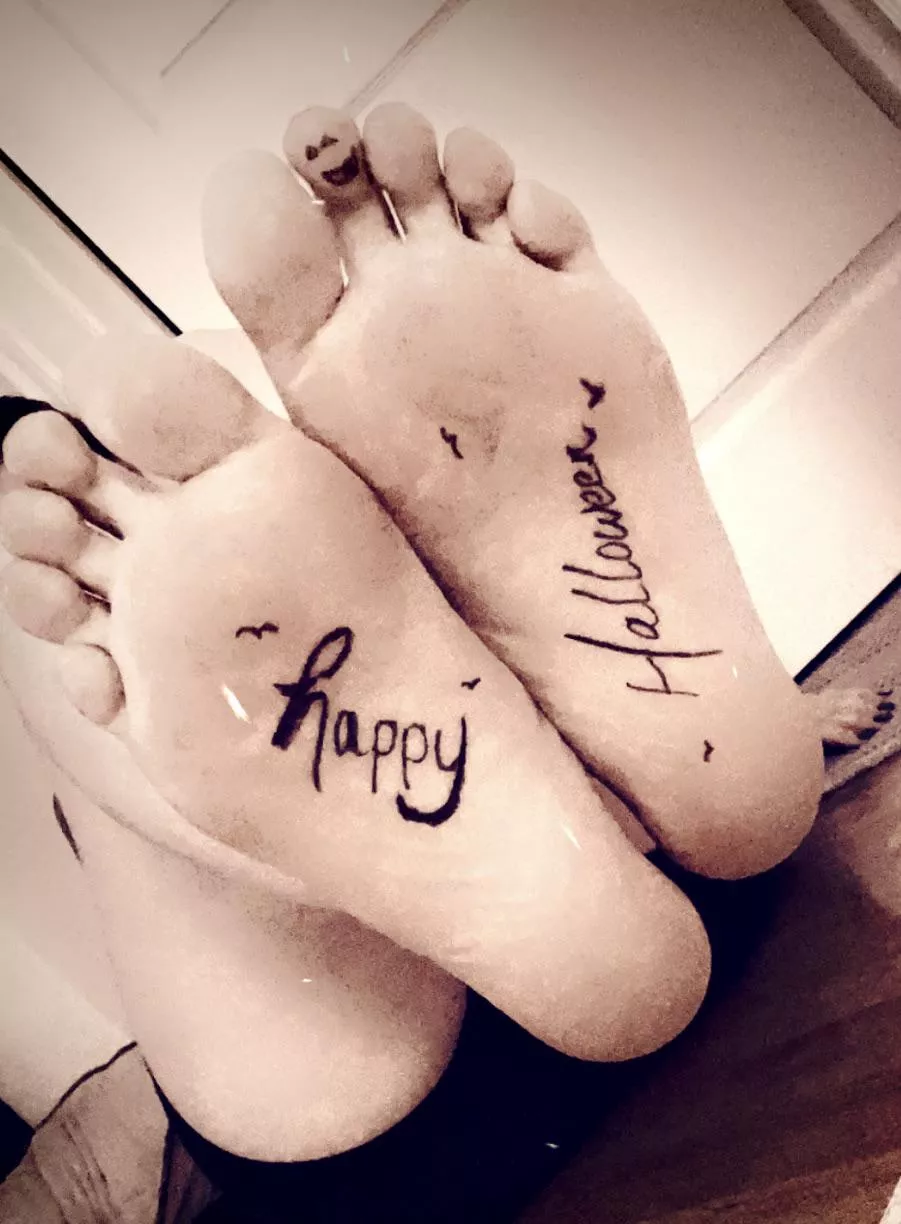 🎃 Happy Halloween Babes 🎃