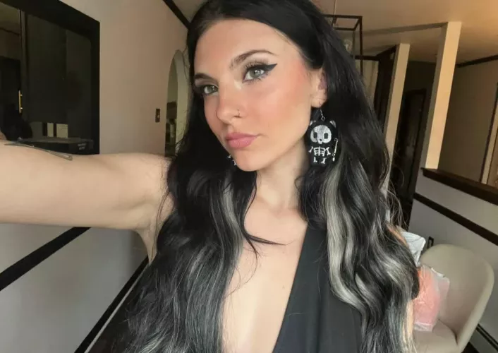 How badly do i make you want to cum? 