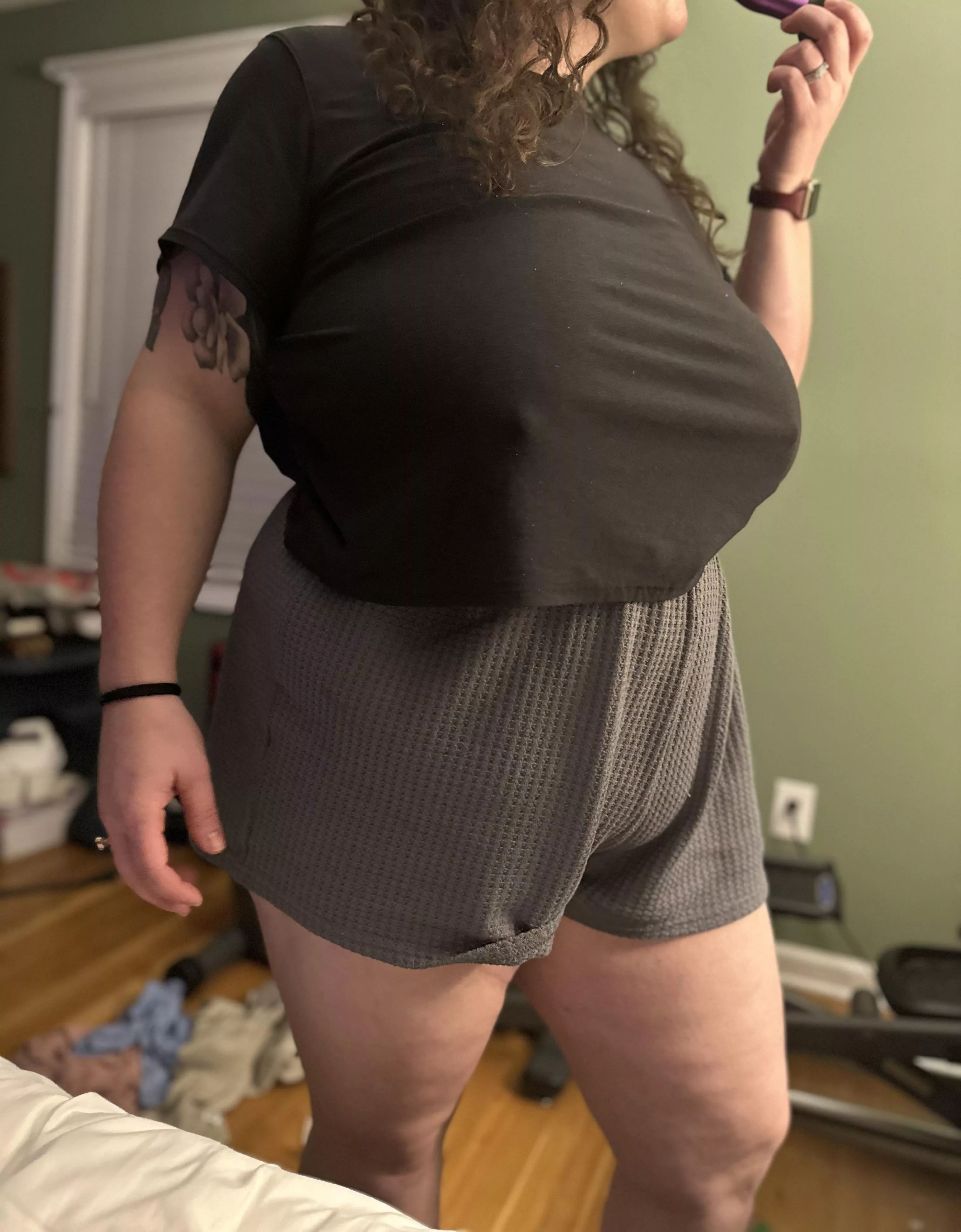 I was invited here 💜 happy Saturday!