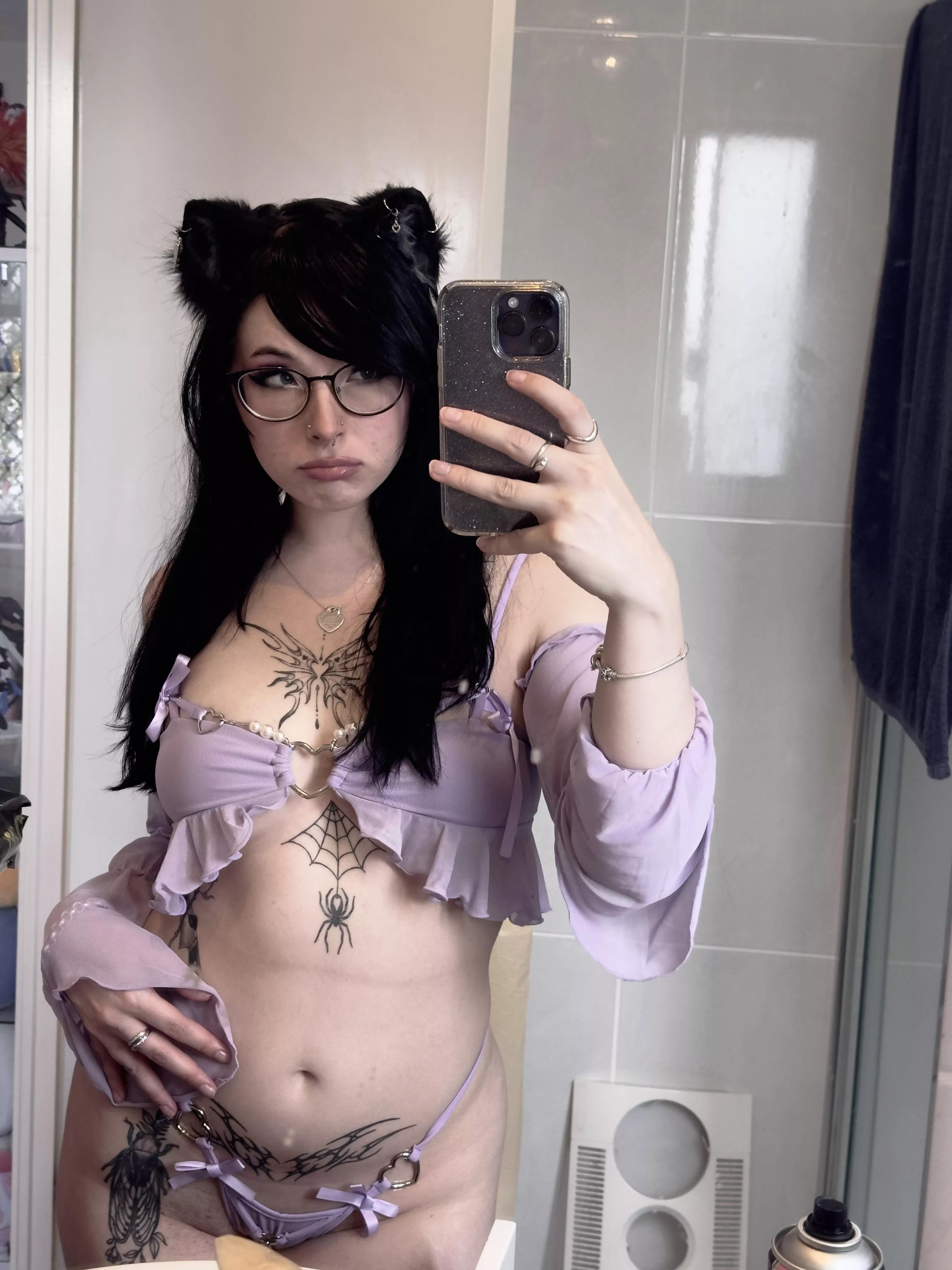 Let me sit on your face so you get a close view of my womb tattoo 