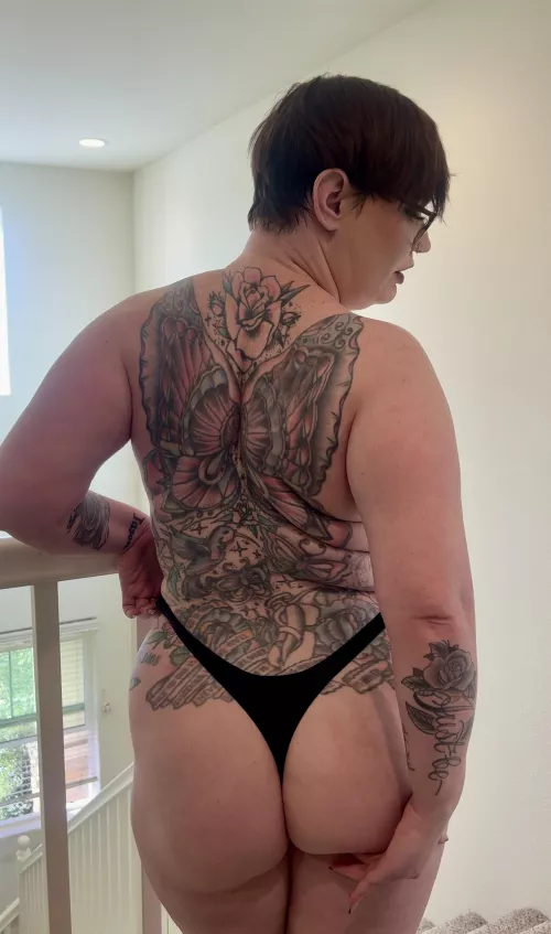 Lift the other cheek