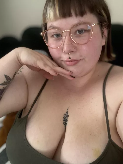 Lunch break selfie🫶🏻