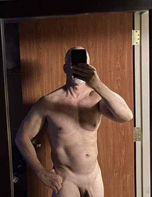 (M) 60 In Des Moines 11/11 and 11/13. M4F M4MF