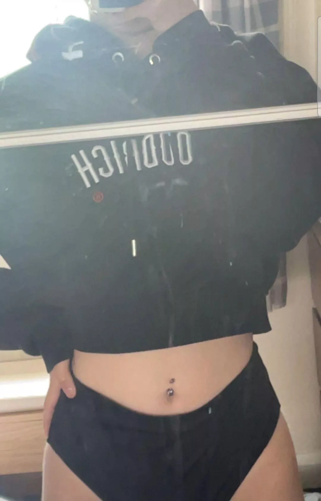 Message me with dick pics or tell me if you're a girl x