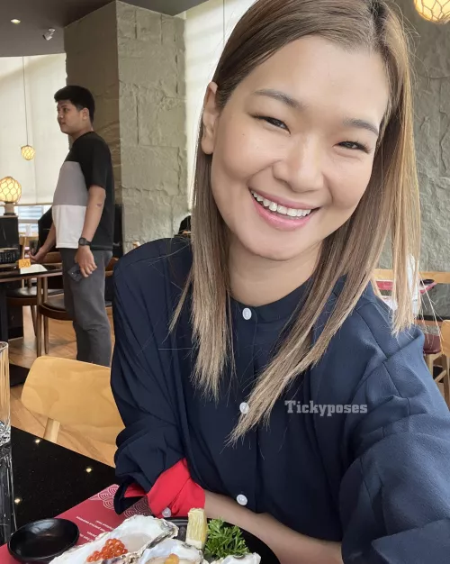 Selfie on a Saturday afternoon (F)