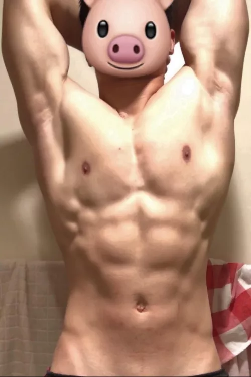 Shove your face in my MANLY smelling armpits 😈😈