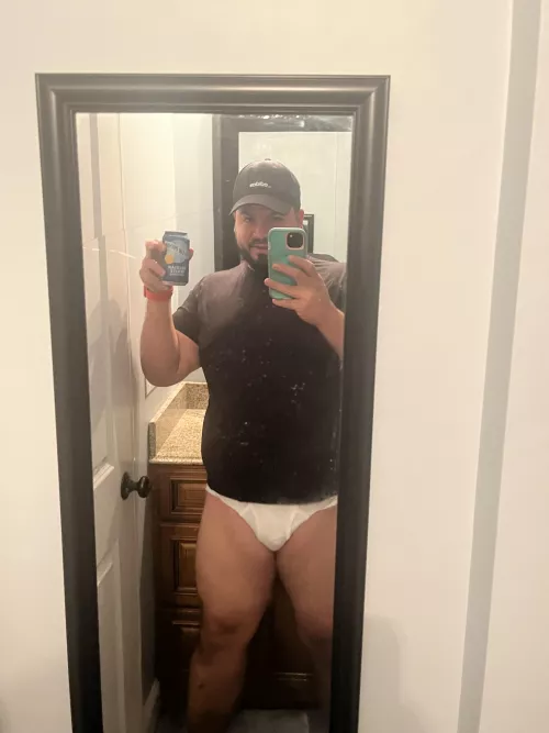 Whats everyone’s drunk outfit tonight?