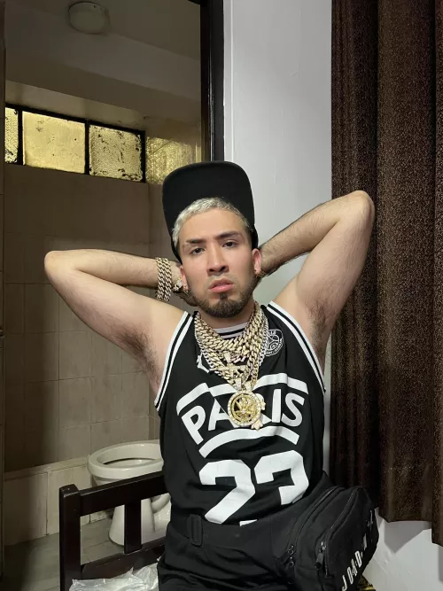 Would you like to run your tongue all over these hairy armpits?