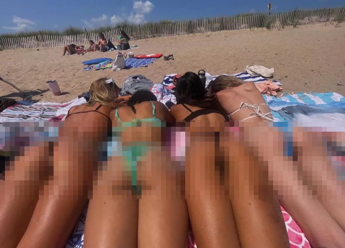 You’re so weak for pixelated ass