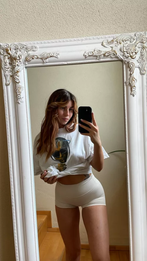 Doing my best tu ruin your no nut november 😈😈