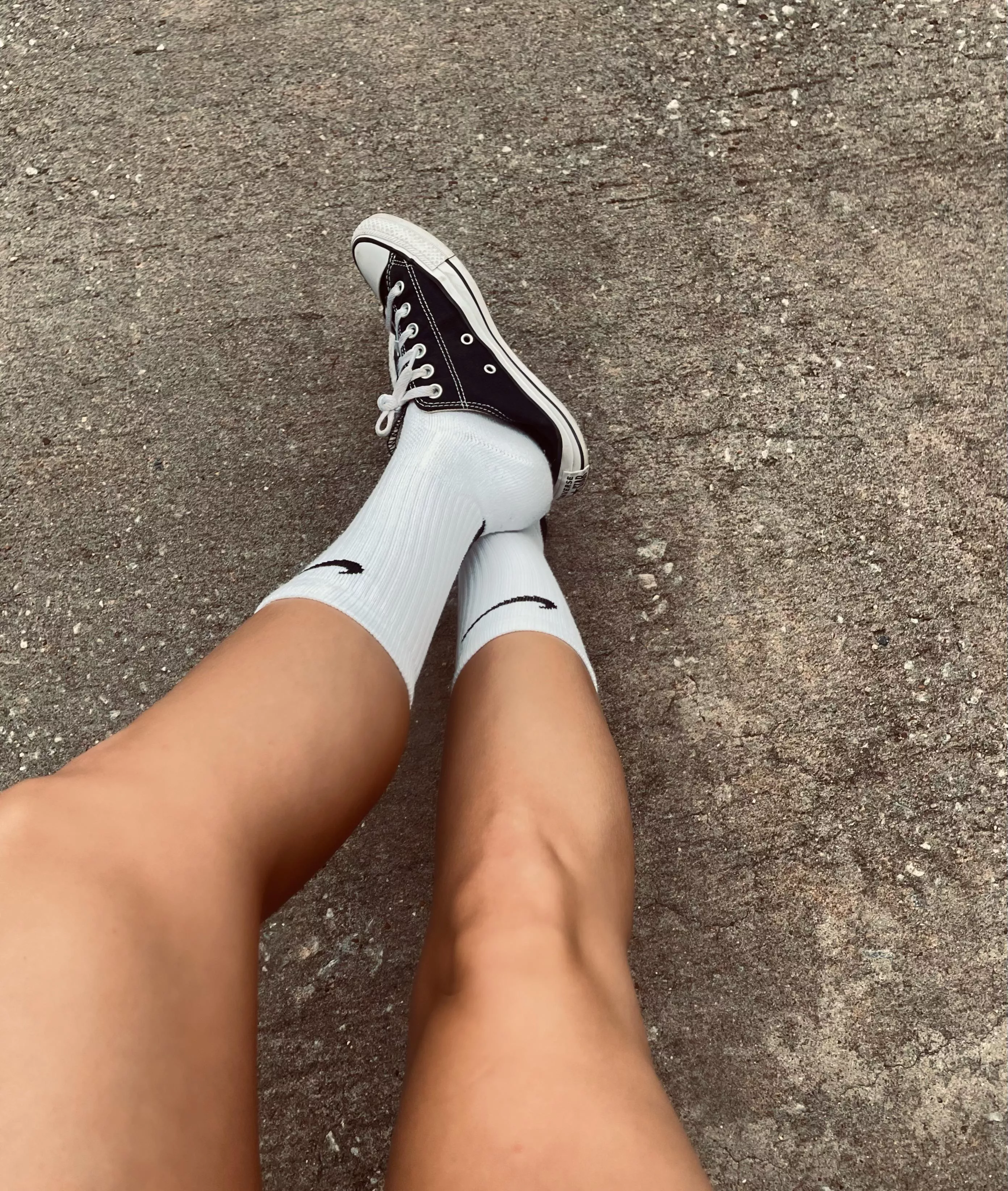 Are you a fan of crew socks? ( selling ) 