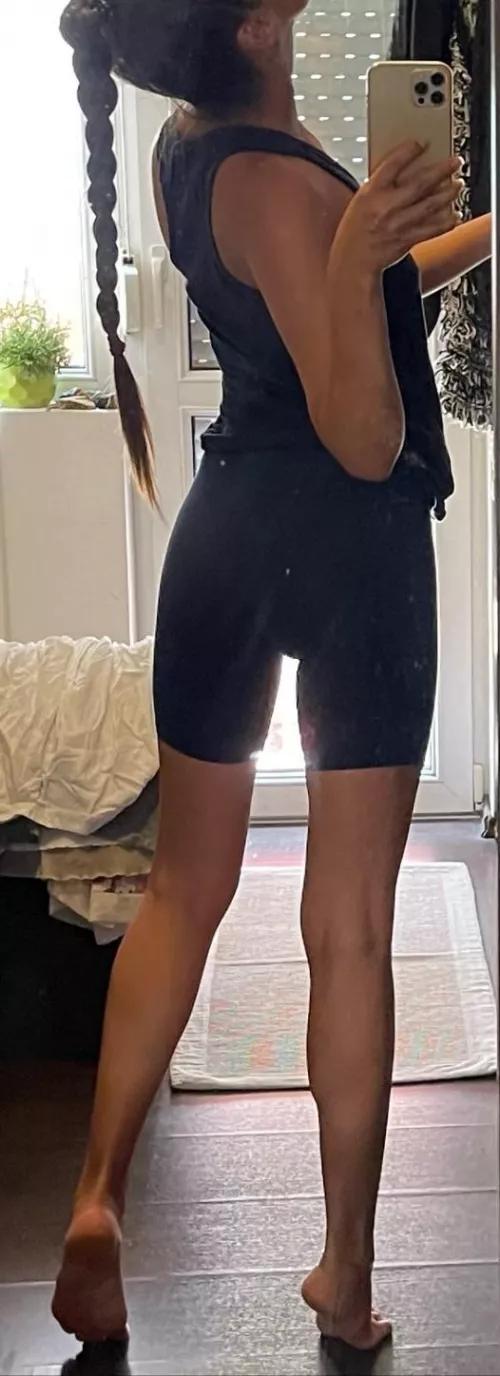 First post here. I am Elizabeth! Hello! 