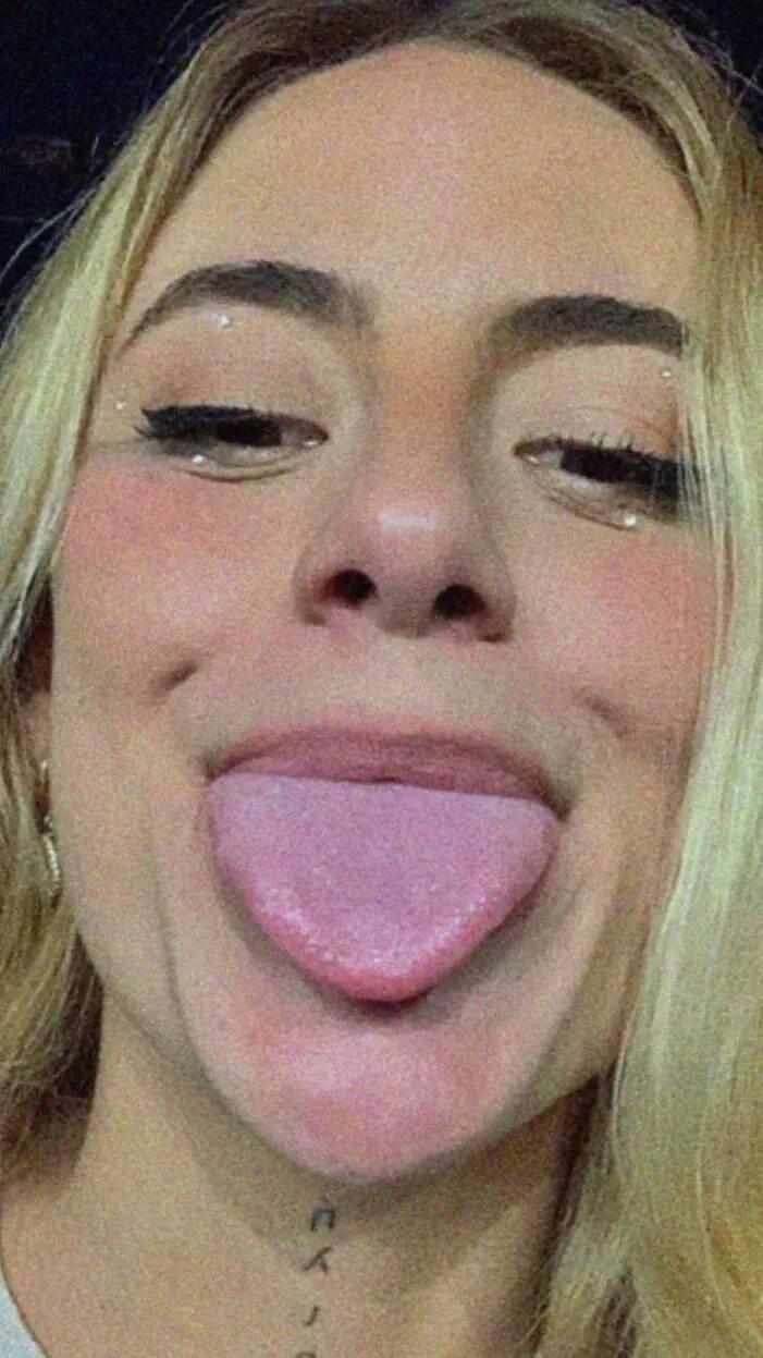 Don't be shy... grab me by the neck and burst into my face F21