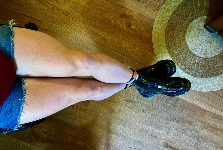 Hiya! 🤗 Is this walllpaper worthy?