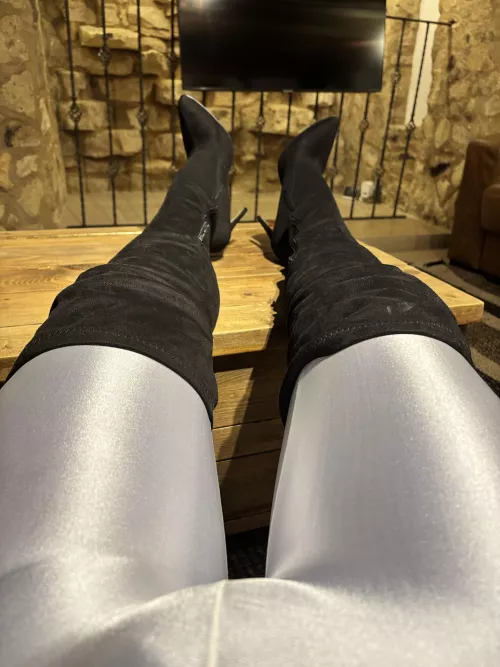 Ivory leggings arrived today. Thoughts? 