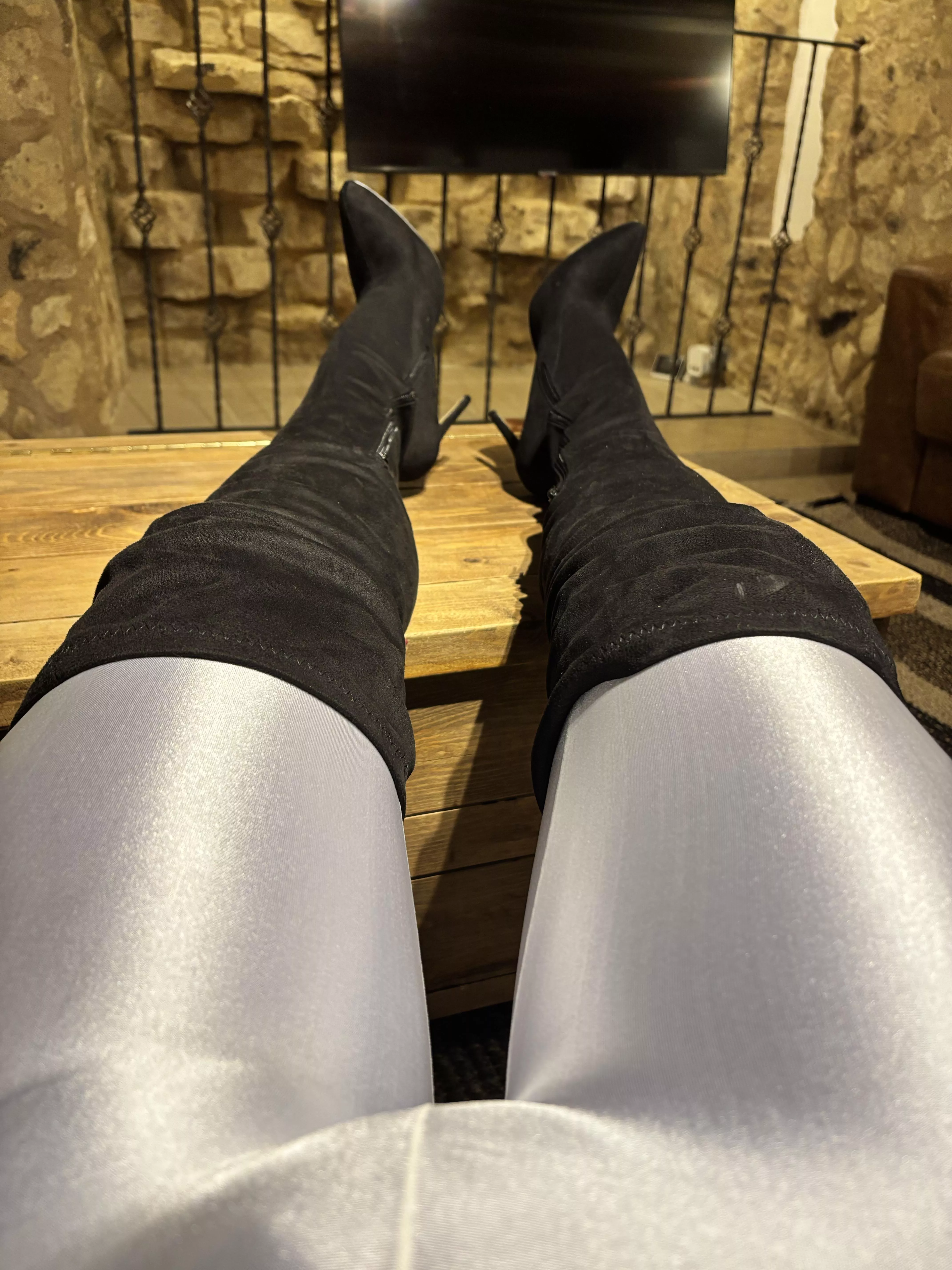 Ivory leggings arrived today. Thoughts? 