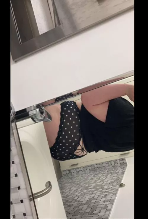 Pretty booty from RVA [F22VA]