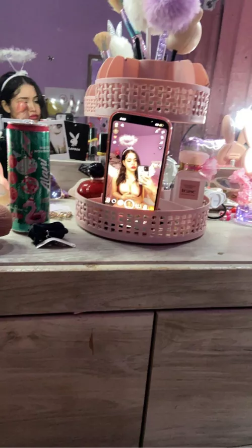 What type of content should I make tonight and tomorrow? Drop ideas for videos or pics 