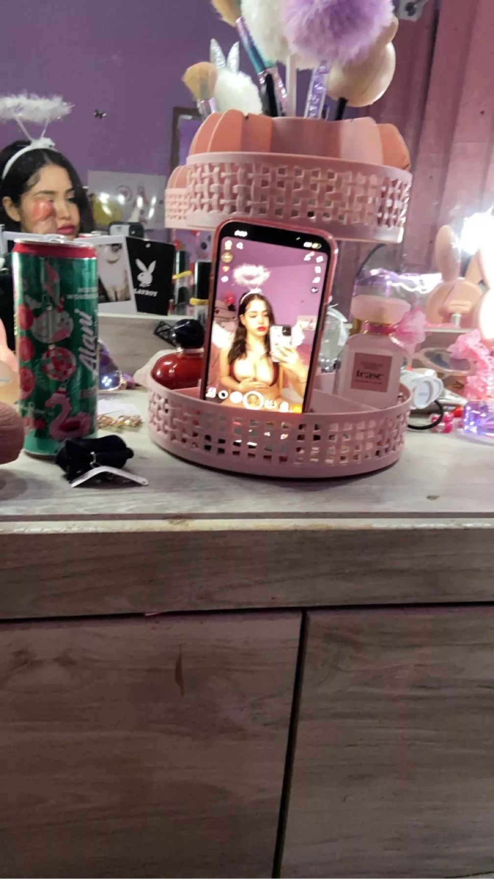 What type of content should I make tonight and tomorrow? Drop ideas for videos or pics 