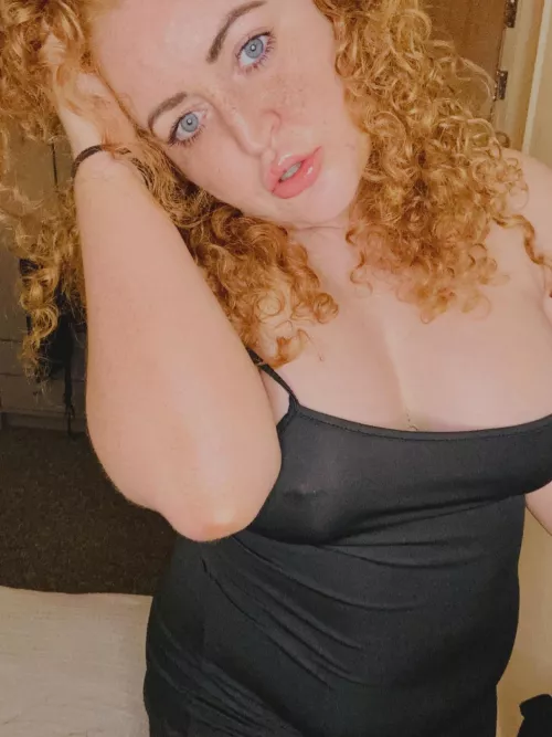 [IRTR] First things that comes to mind when you see this freckled redhead?