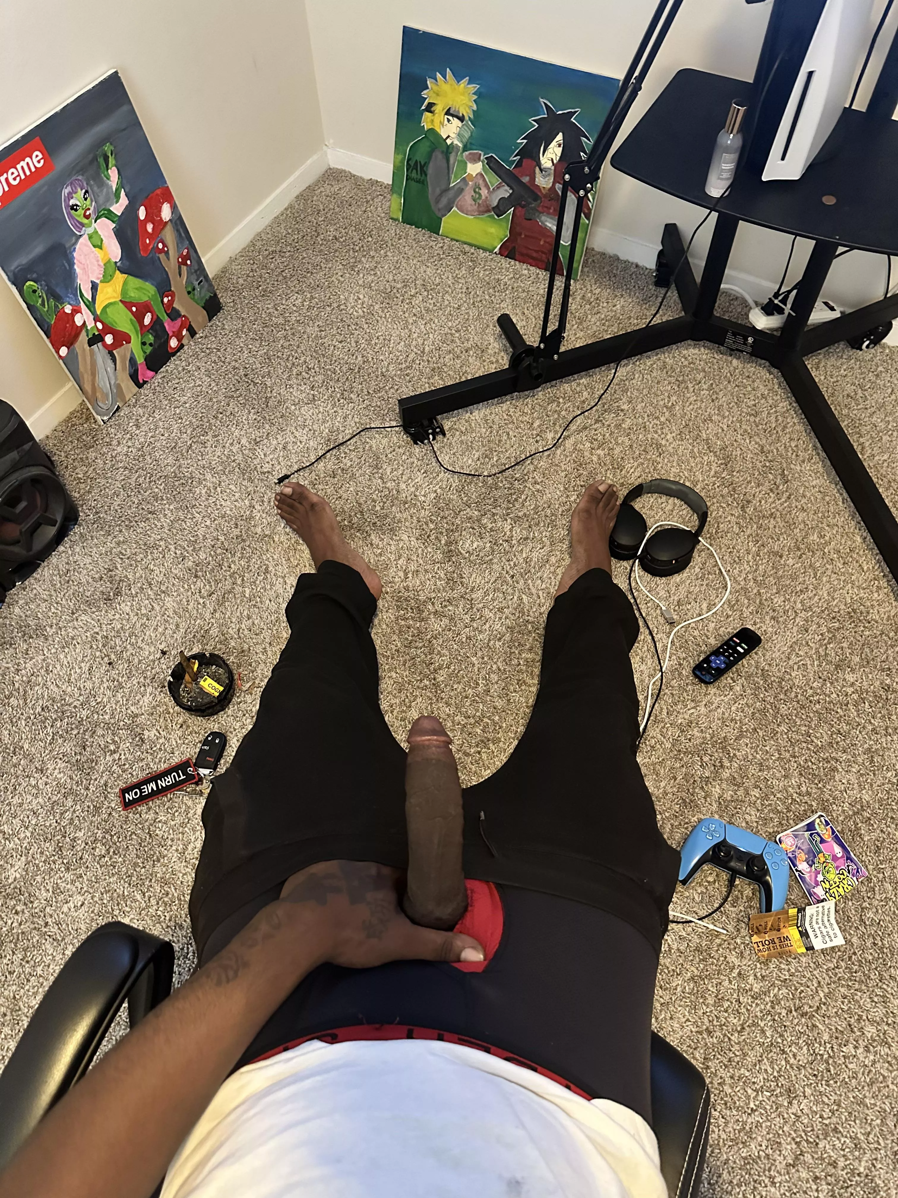 30 M4F my dick is lonely 😔 