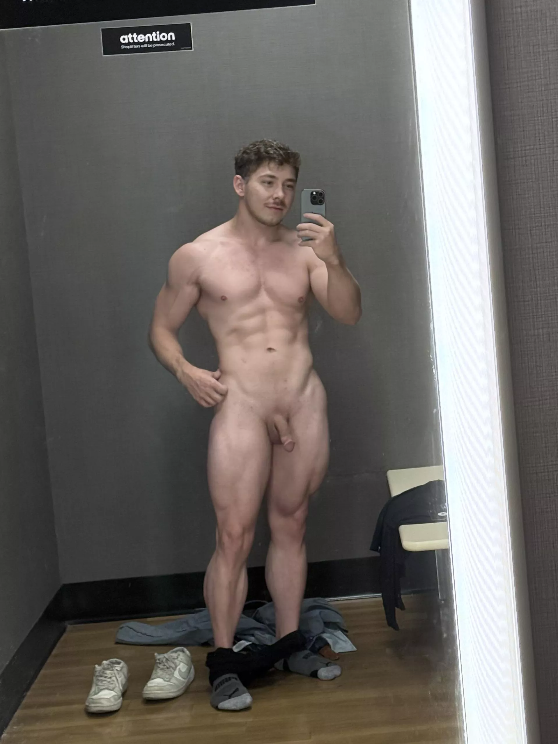 The changing room attendant was wondering why I took so long 😹