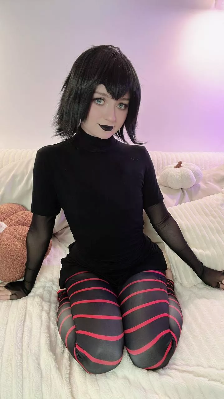 Mavis (BarbieJacuz) [Hotel Transylvania]