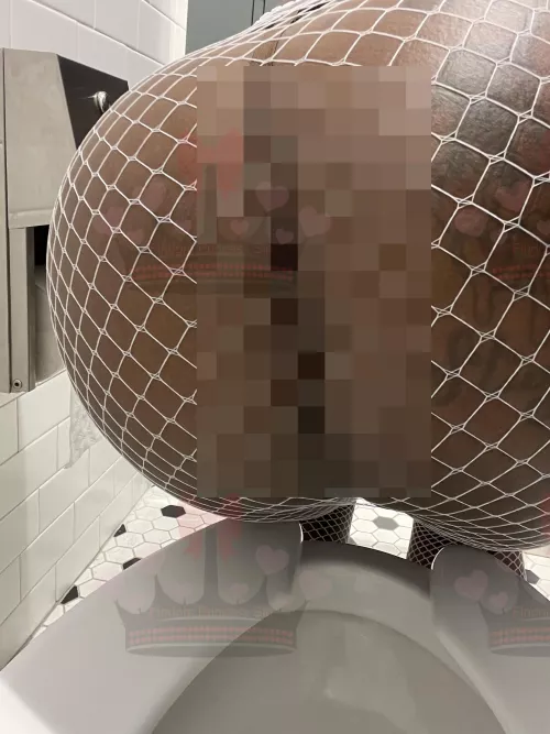 Seeking a toilet. I have availability slots open. 